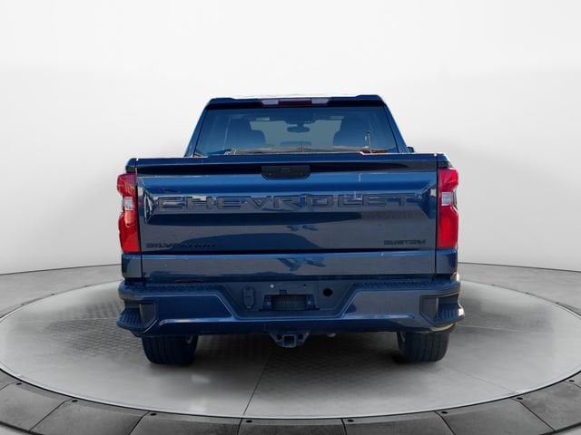2020 Chevrolet Silverado 1500 Custom photo 3