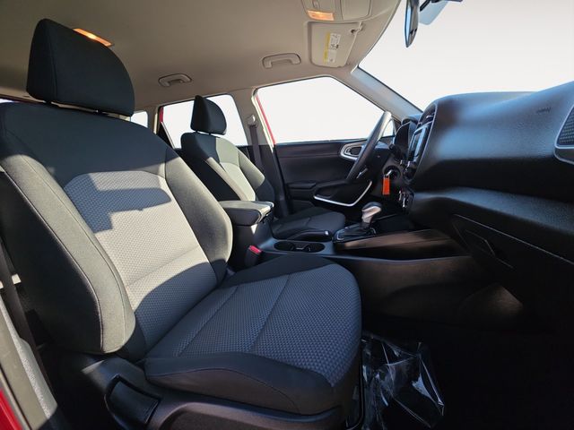 2023 Kia Soul LX - Photo 15