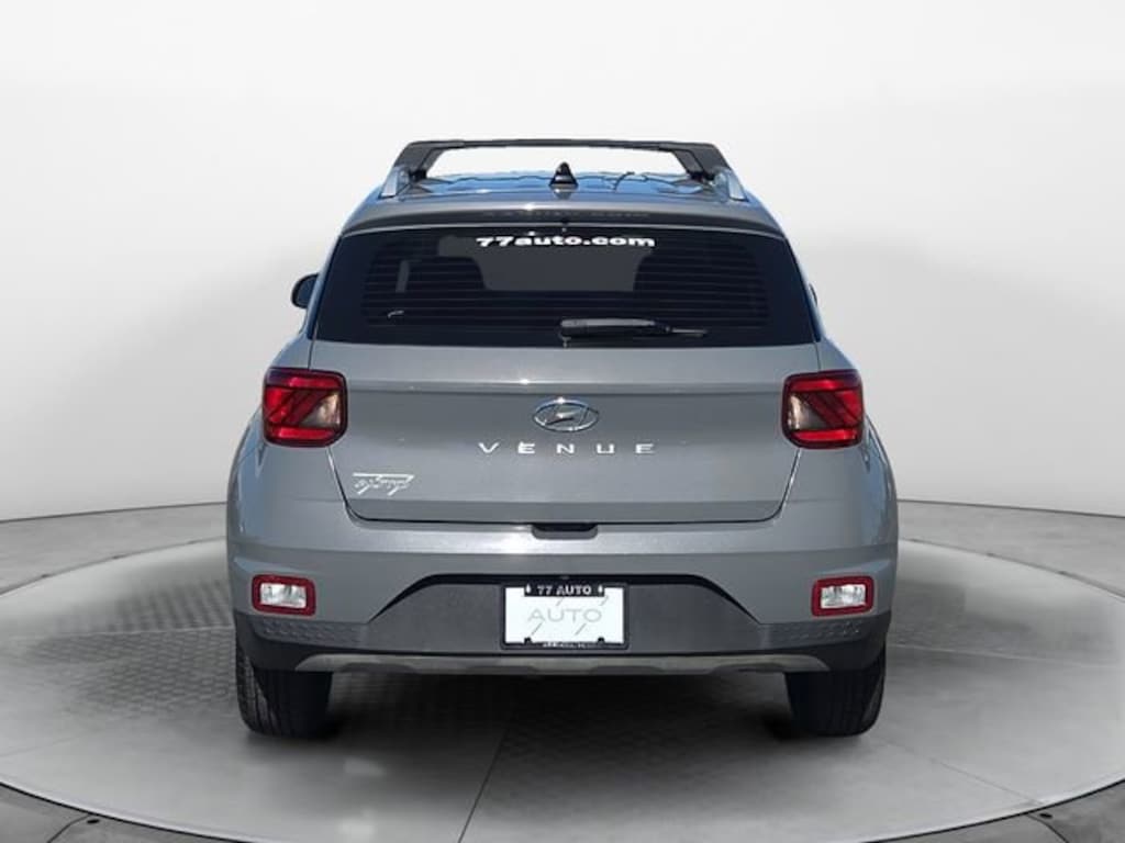 Used 2022 Hyundai Venue SEL SUV