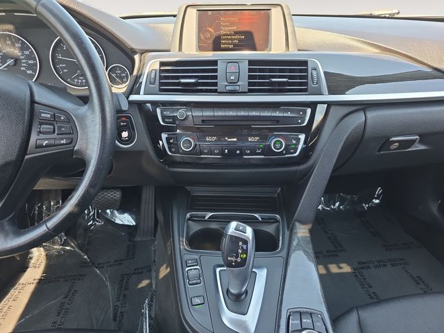 2017 BMW 3 Series 320i - Photo 11