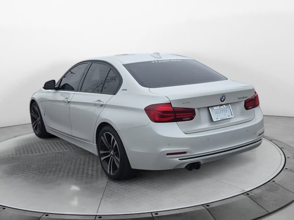 Used 2018 BMW 330e 330e iPerformance Sedan
