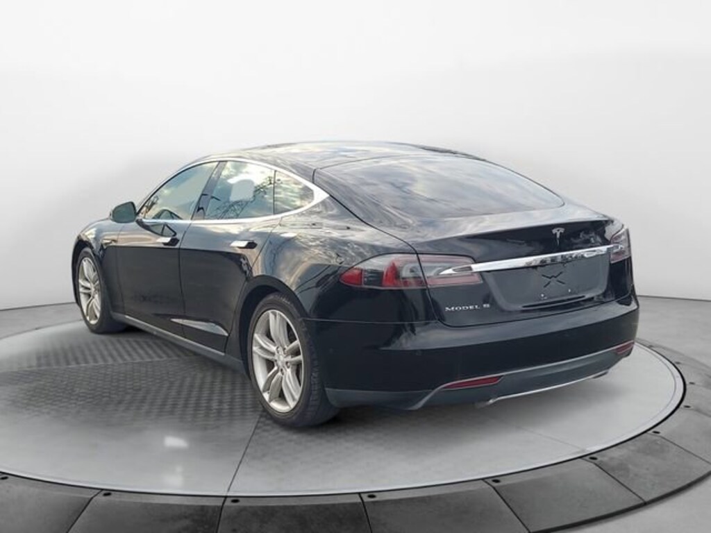 Used 2015 Tesla Model S 60 kWh Battery Sedan