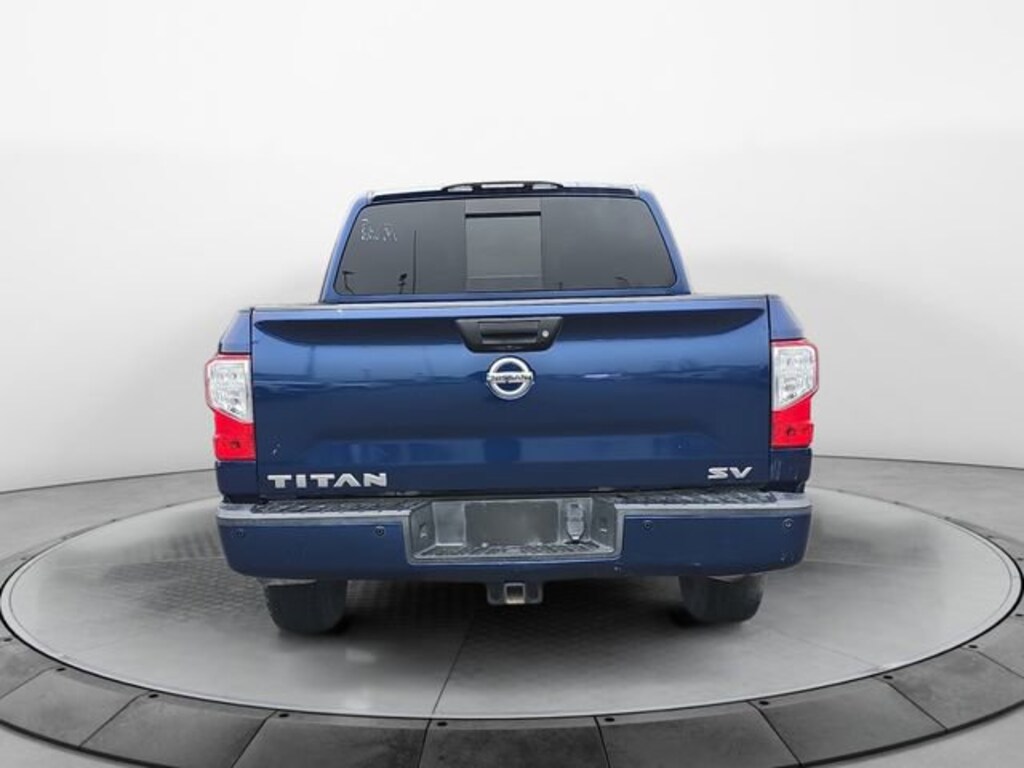 Used 2018 Nissan Titan SV Truck Crew Cab