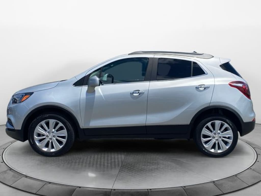 Used 2022 Buick Encore Preferred SUV