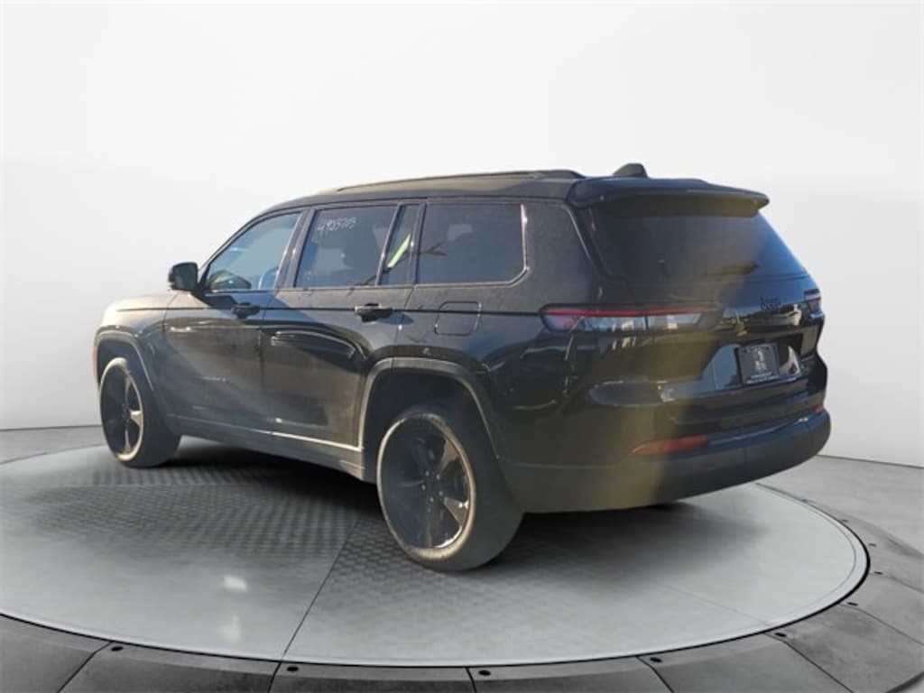 Used 2023 Jeep Grand Cherokee Limited SUV