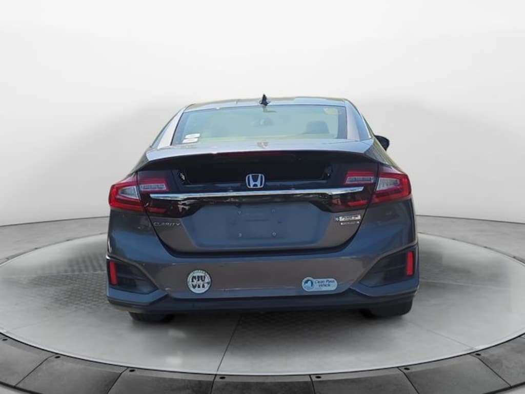 Used 2018 Honda Clarity Plug-In Hybrid Touring Sedan