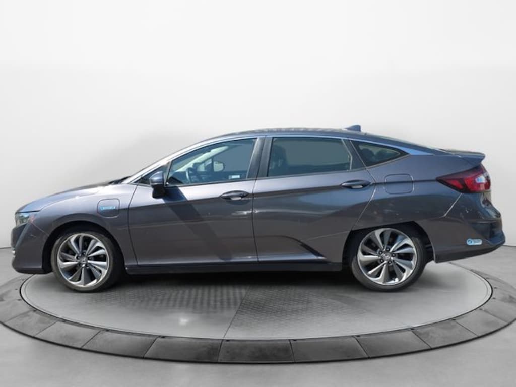 Used 2018 Honda Clarity Plug-In Hybrid Touring Sedan