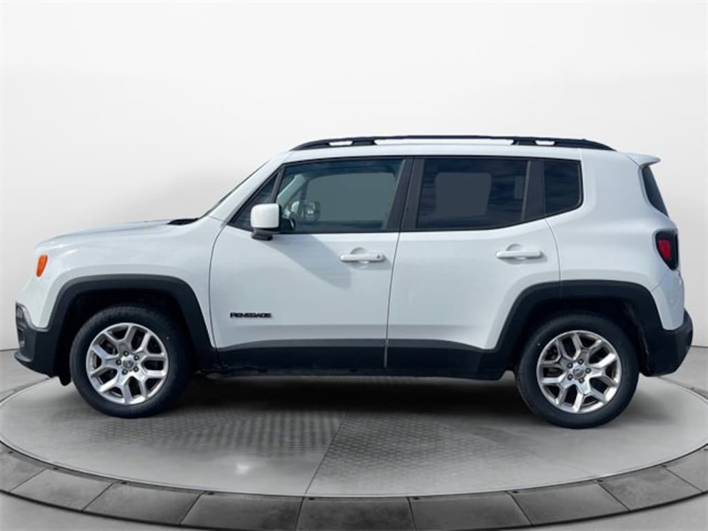 Used 2018 Jeep Renegade Latitude SUV