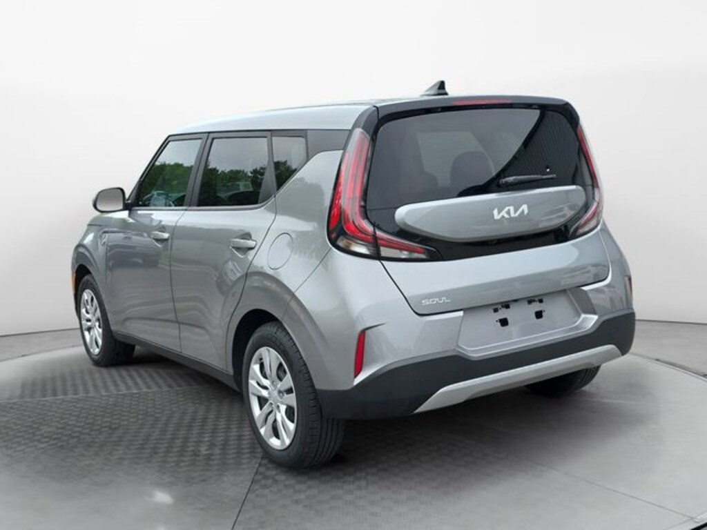 Used 2023 Kia Soul LX Hatchback