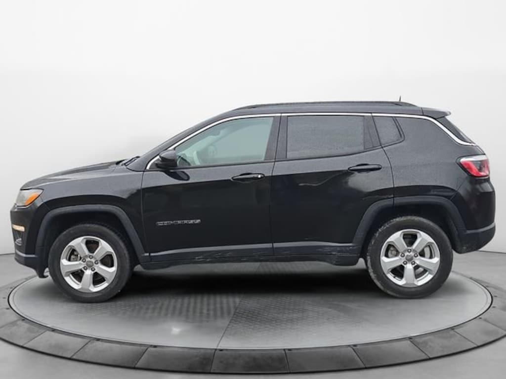 Used 2019 Jeep Compass Latitude SUV