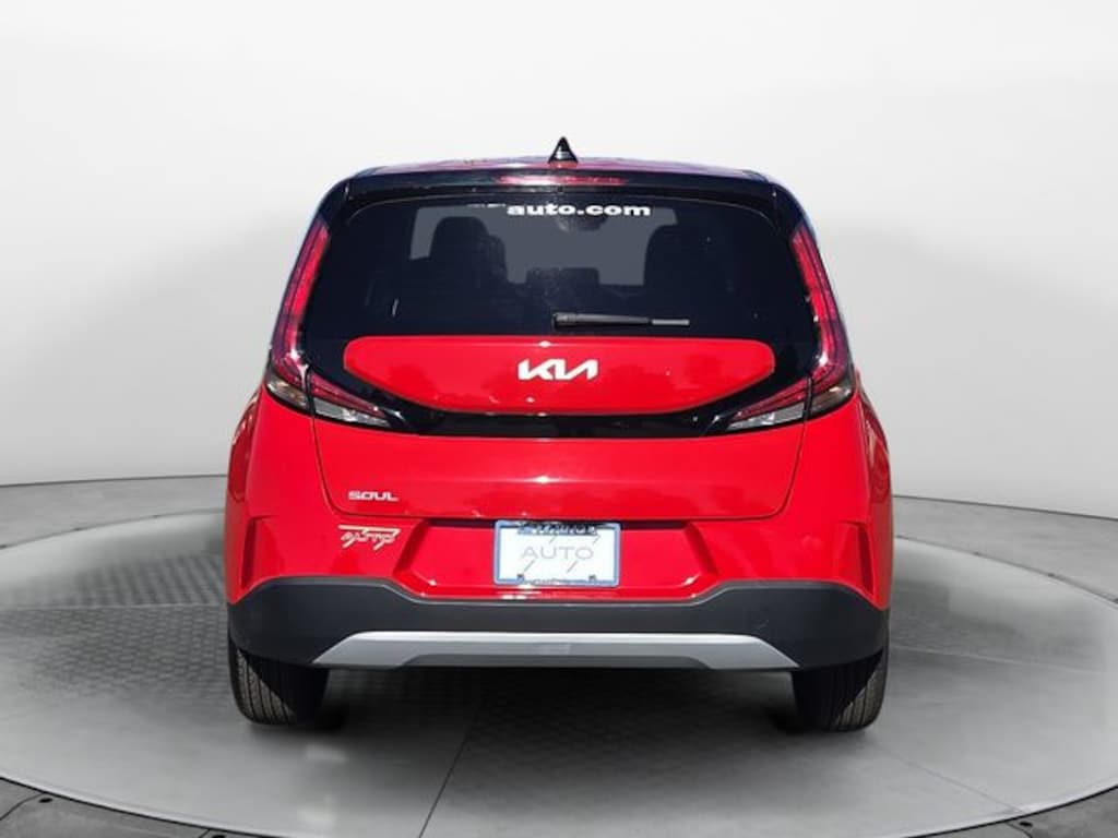 Used 2024 Kia Soul LX Hatchback