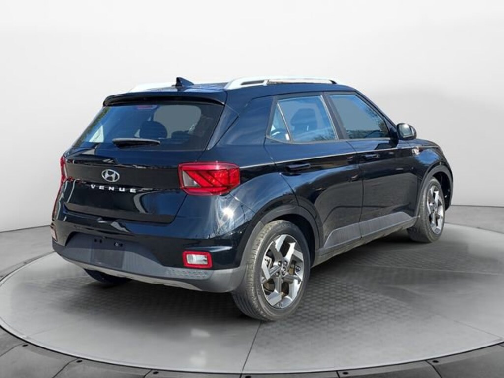 Used 2020 Hyundai Venue SEL SUV