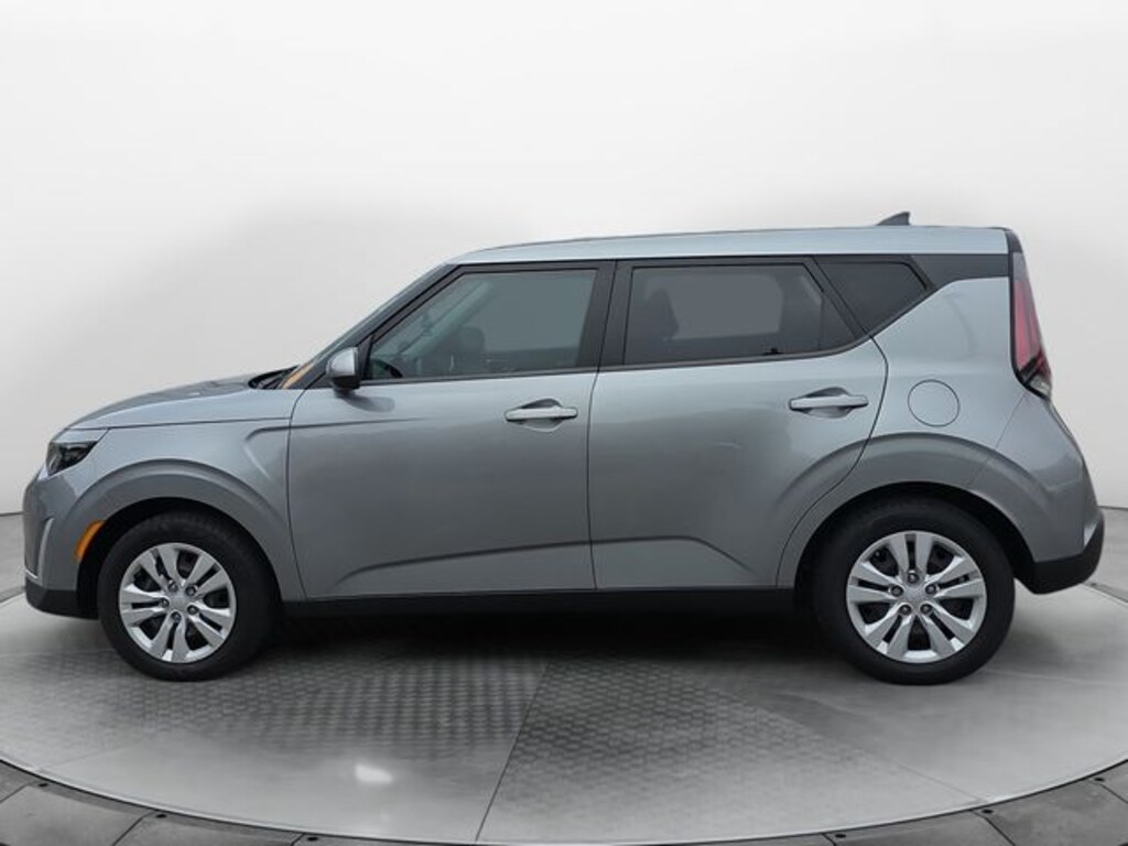 Used 2023 Kia Soul LX Hatchback