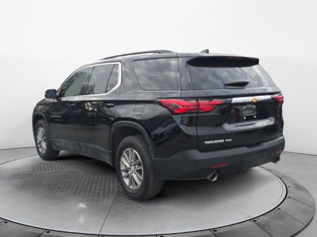 Used 2022 Chevrolet Traverse LT Cloth SUV