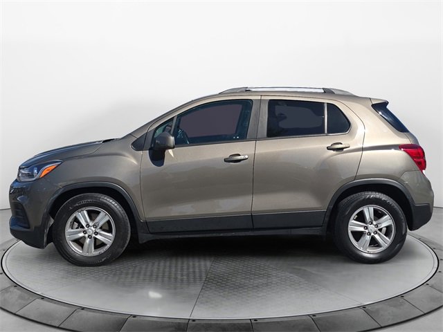2021 Chevrolet Trax LT photo 2