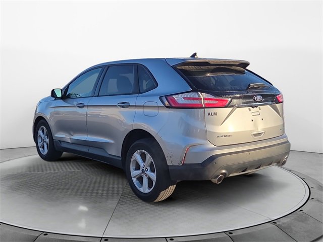 2020 Ford Edge SE photo 2