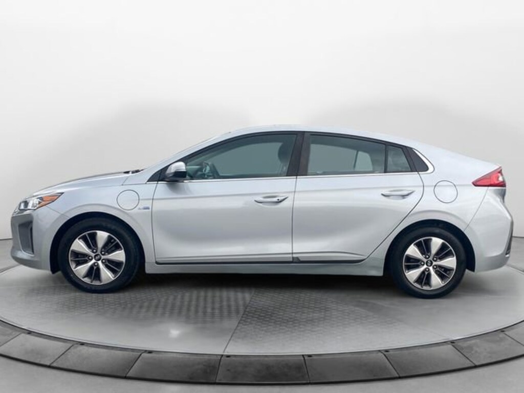 Used 2019 Hyundai Ioniq Plug-In Hybrid Limited Hatchback