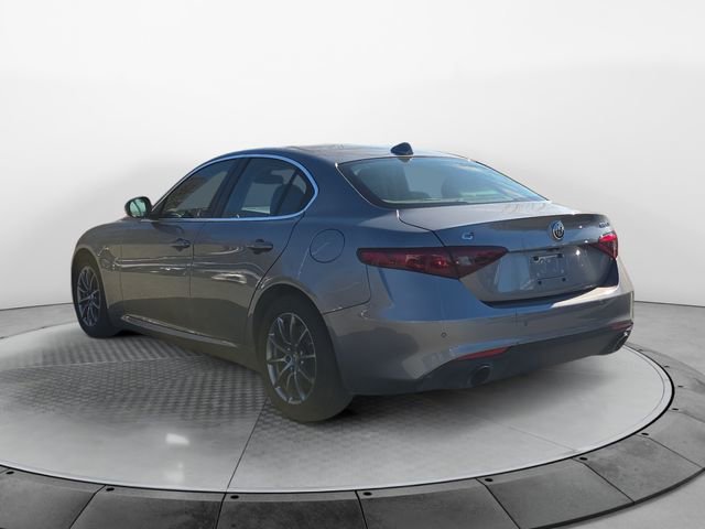 2018 Alfa Romeo Giulia photo 3