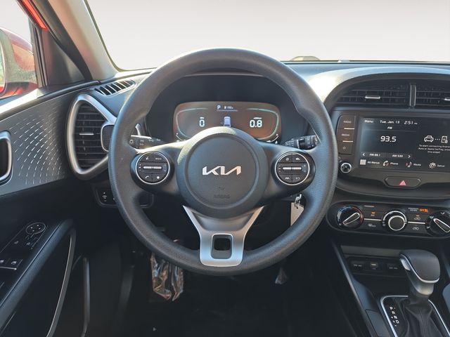 2023 Kia Soul LX - Photo 12