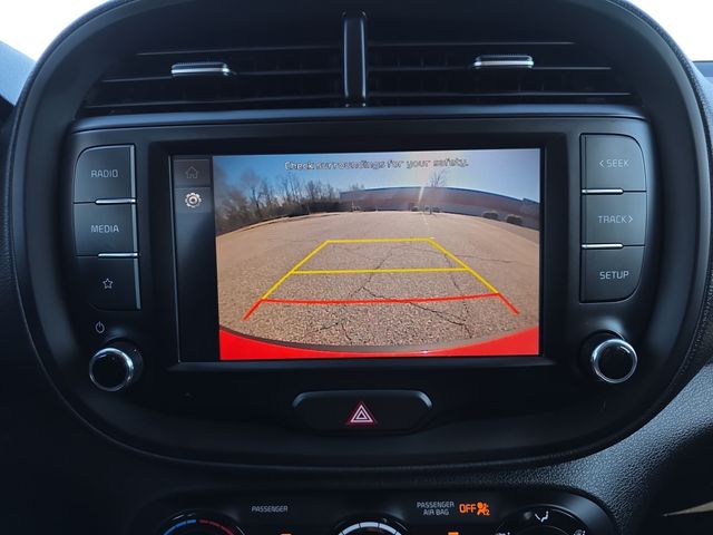 2023 Kia Soul LX - Photo 25