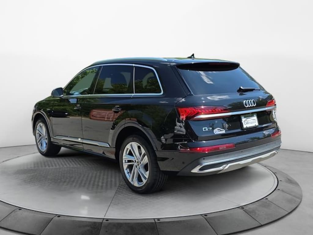 Used 2022 Audi Q7 45 Premium SUV