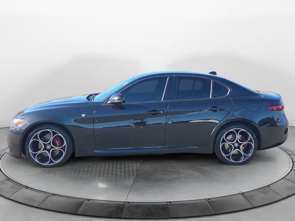 Used 2022 Alfa Romeo Giulia Ti Sedan