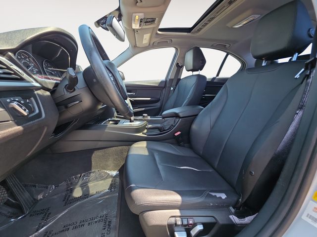 2017 BMW 3 Series 320i - Photo 9