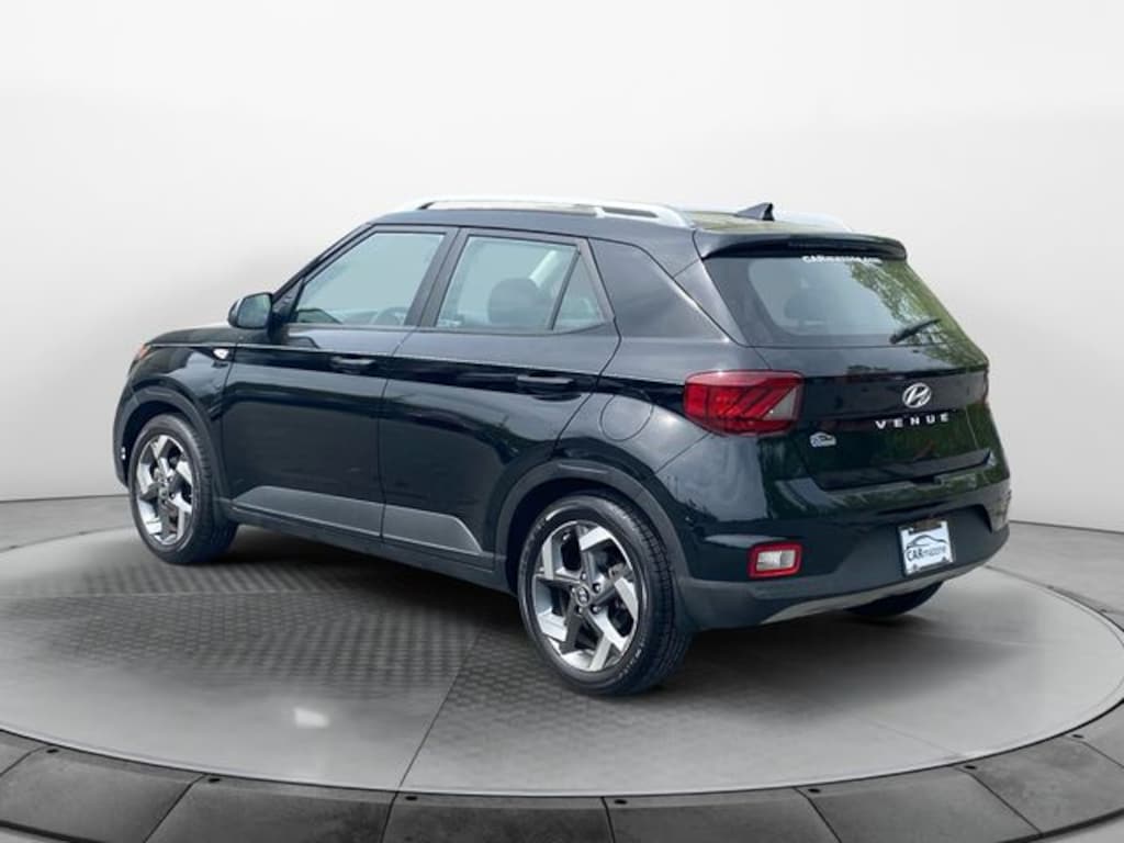 Used 2020 Hyundai Venue SEL SUV