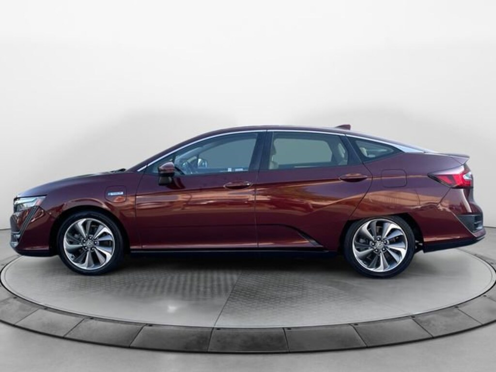 Used 2018 Honda Clarity Plug-In Hybrid Touring Sedan