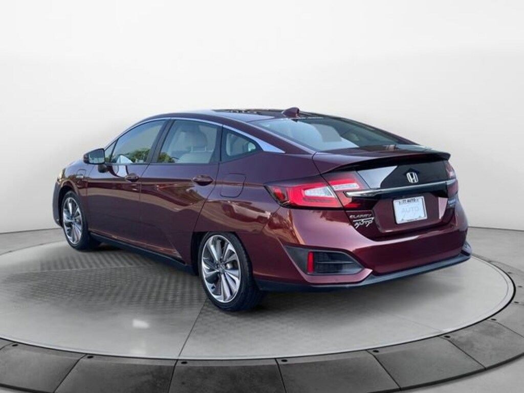 Used 2018 Honda Clarity Plug-In Hybrid Touring Sedan