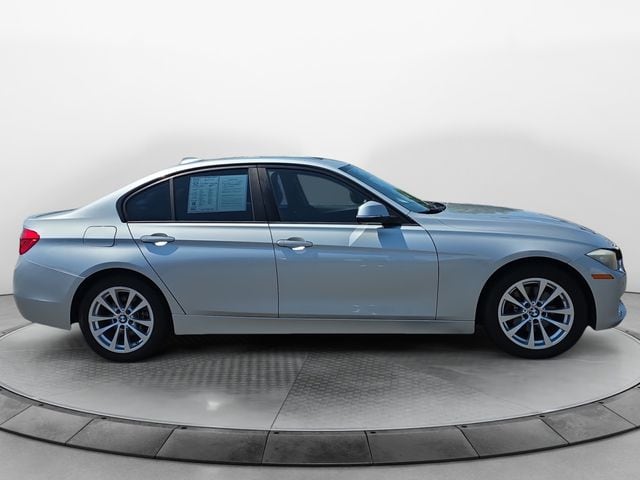 2017 BMW 3 Series 320i - Photo 6