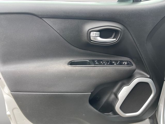 2019 Jeep Renegade Latitude - Photo 26