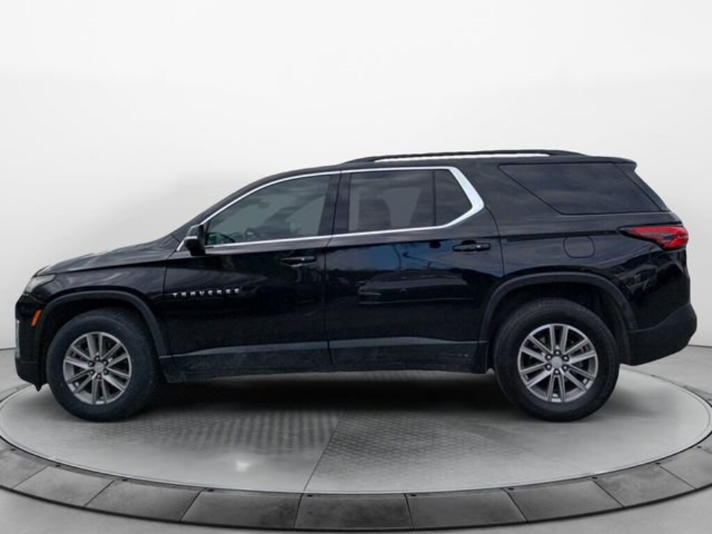 Used 2022 Chevrolet Traverse LT Cloth SUV