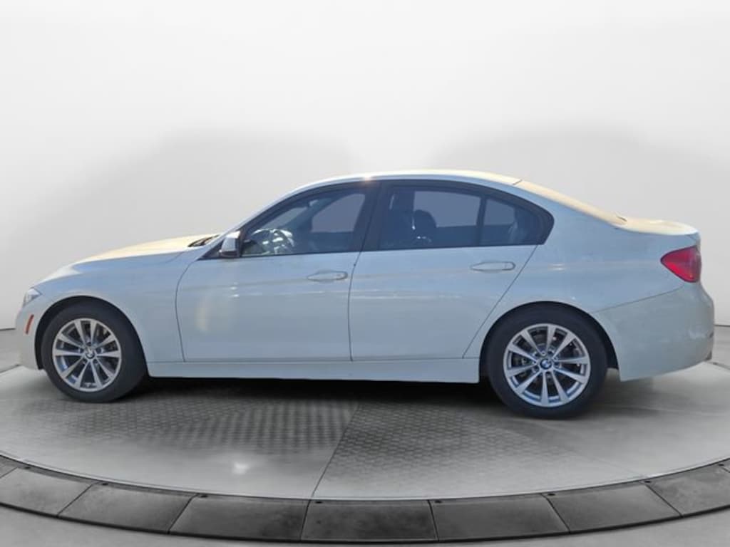 Used 2018 BMW 320i 320i Sedan