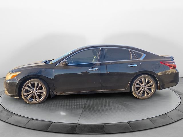 2018 Nissan Altima 2.5 SR photo 2