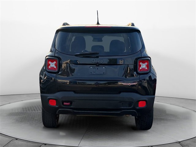 2017 Jeep Renegade Trailhawk photo 3