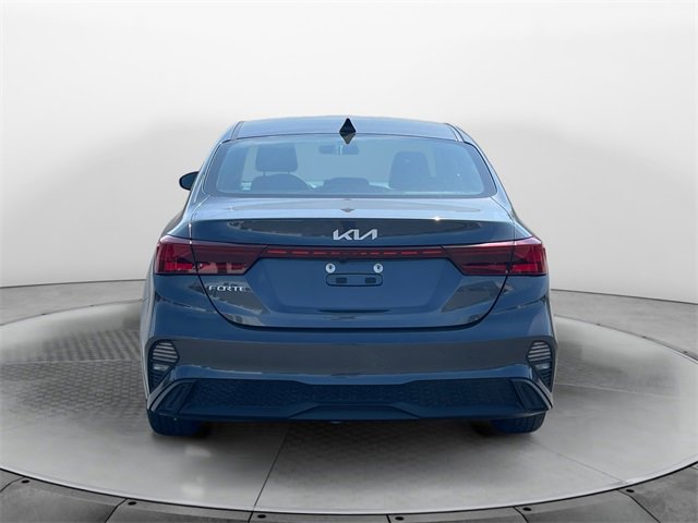 2024 Kia Forte LXS photo 4