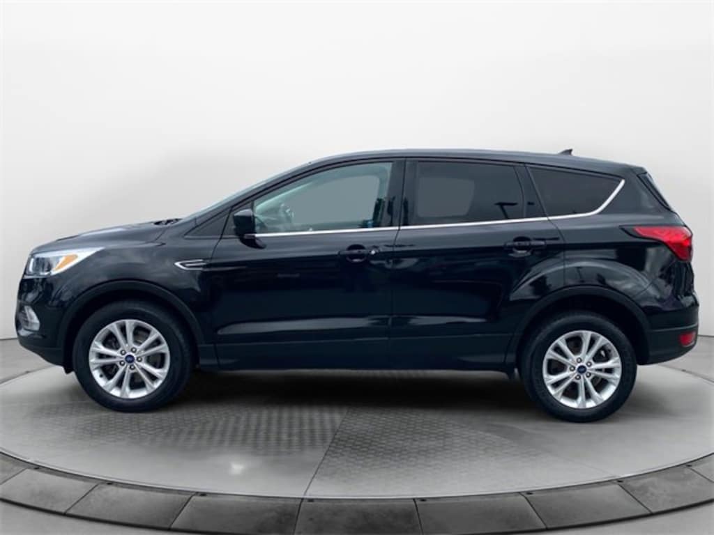 Used 2019 Ford Escape SE SUV