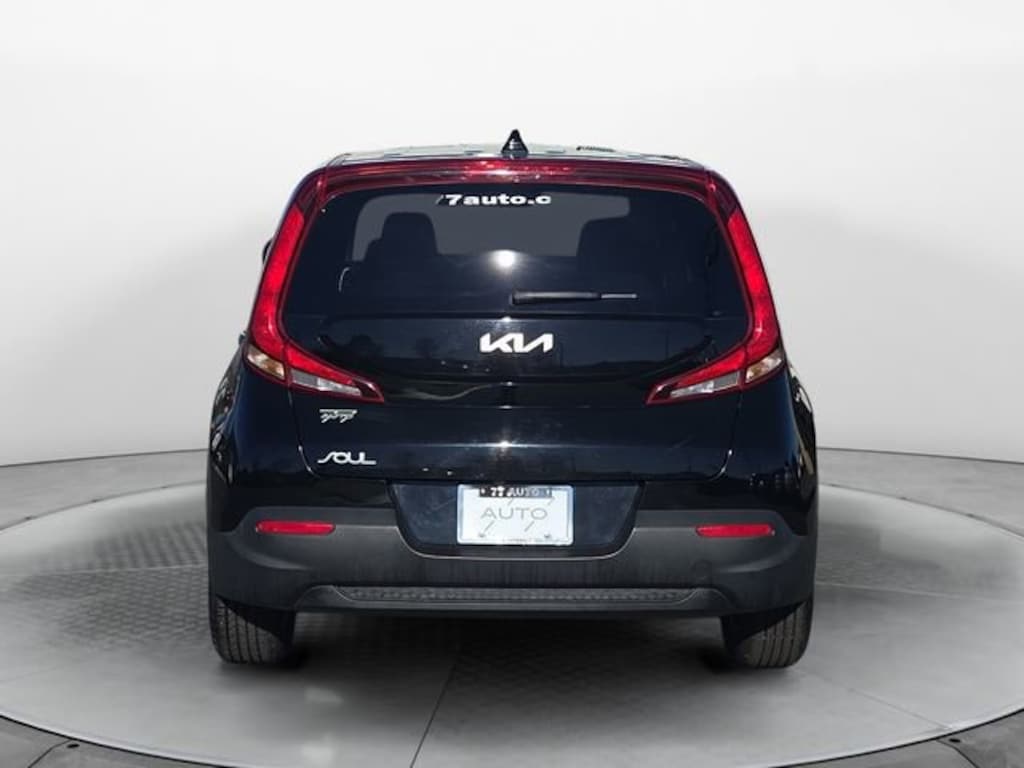 Used 2022 Kia Soul LX Hatchback