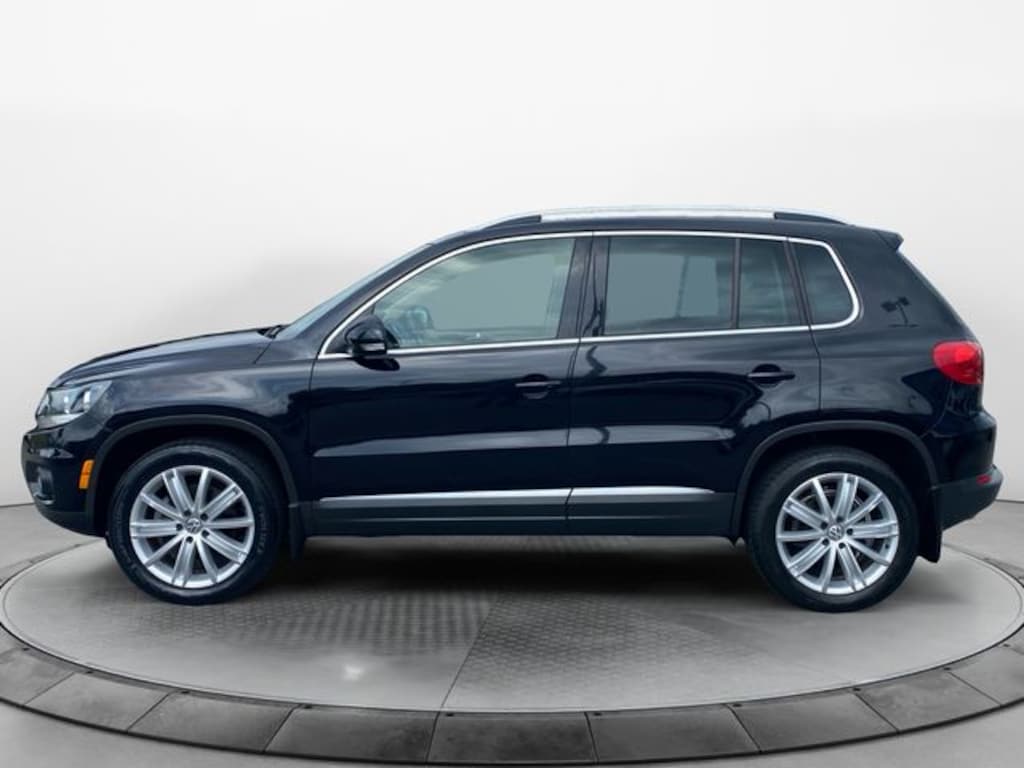Used 2015 Volkswagen Tiguan SEL SUV