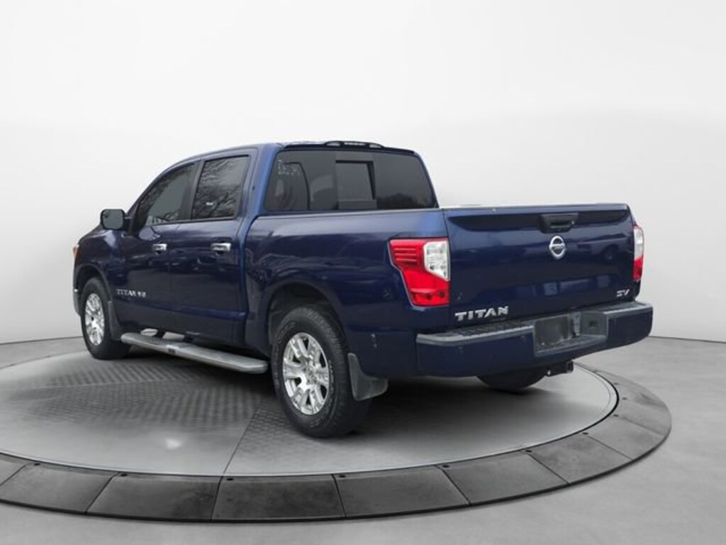 Used 2018 Nissan Titan SV Truck Crew Cab