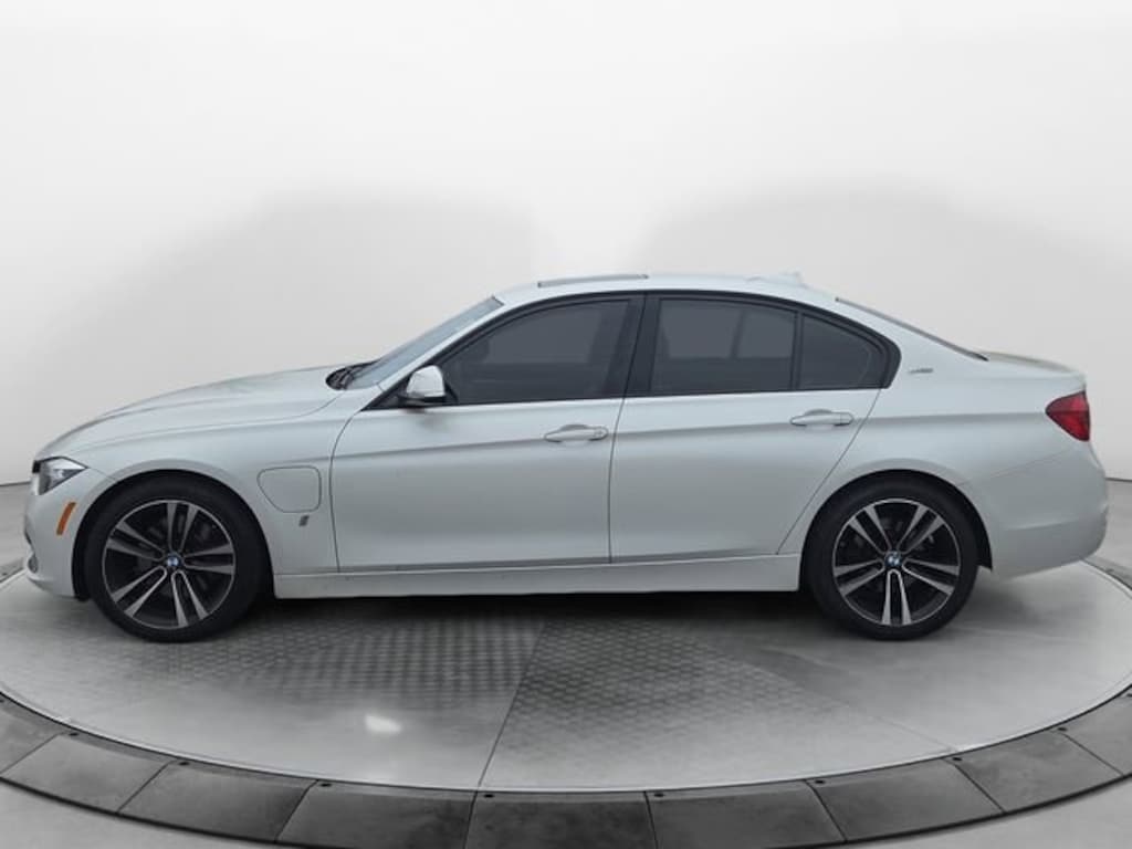 Used 2018 BMW 330e 330e iPerformance Sedan