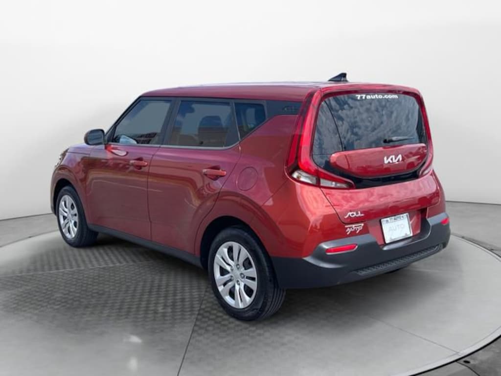 Used 2022 Kia Soul LX Hatchback