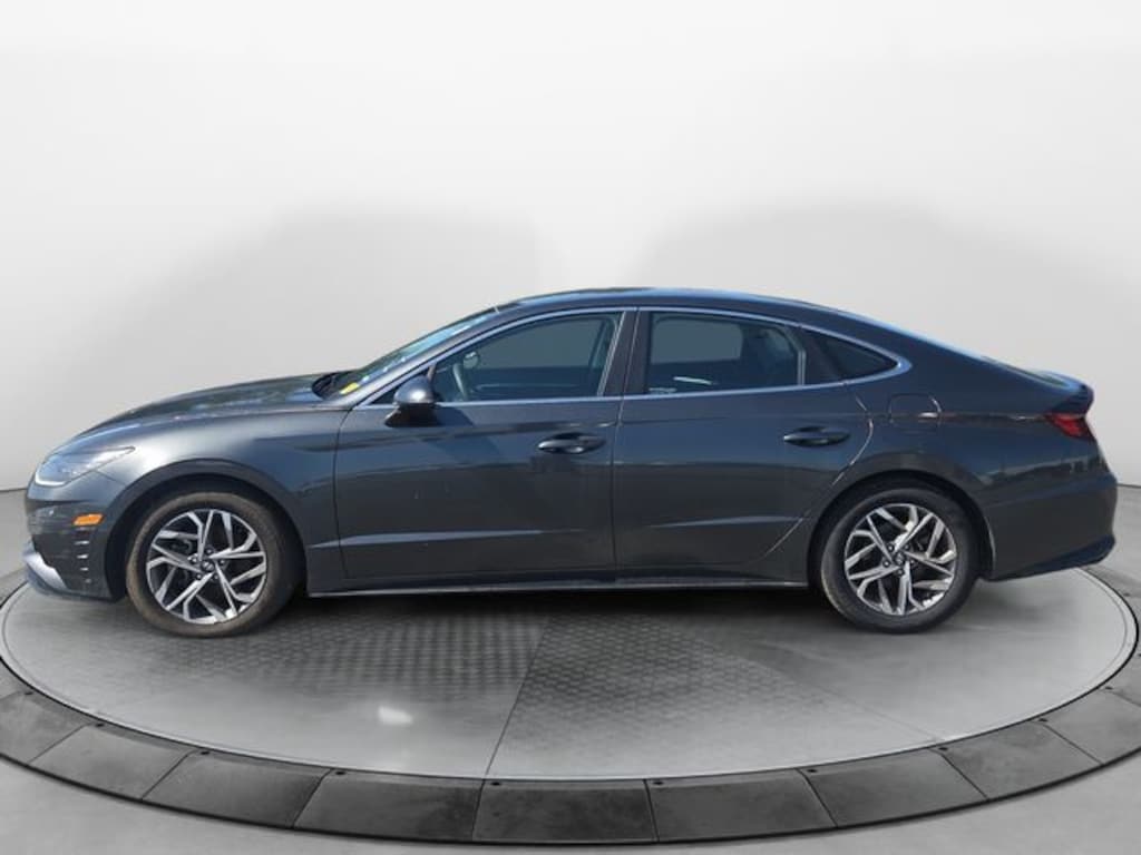 Used 2023 Hyundai Sonata SEL Sedan