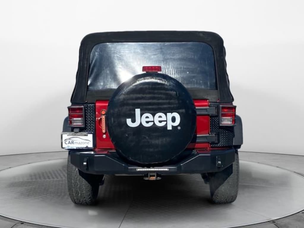 Used 2013 Jeep Wrangler Unlimited Sahara SUV