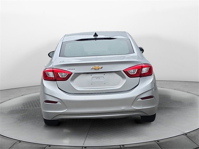 2019 Chevrolet Cruze LS photo 4