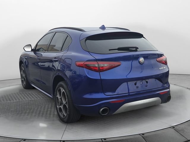 2020 Alfa Romeo Stelvio Sport photo 3