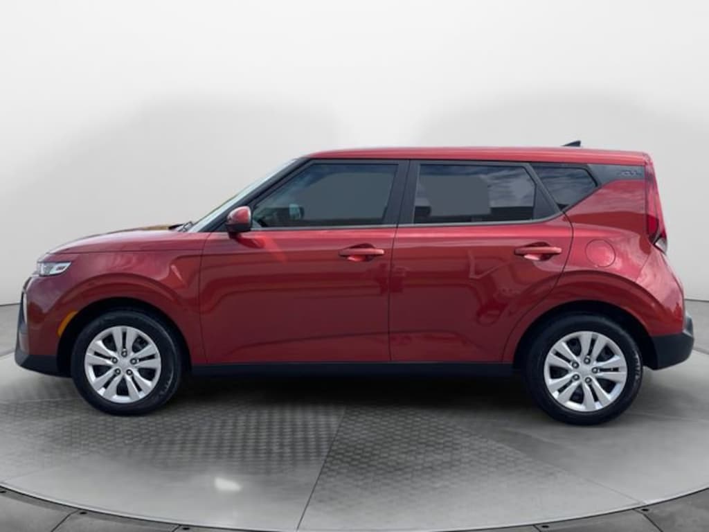Used 2022 Kia Soul LX Hatchback
