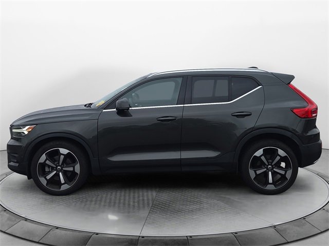 2019 Volvo XC40 Inscription photo 2
