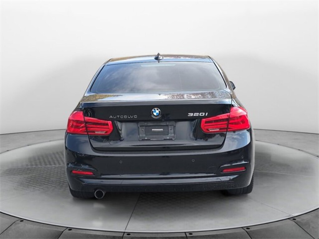 Used 2017 BMW 320i 320i Sedan